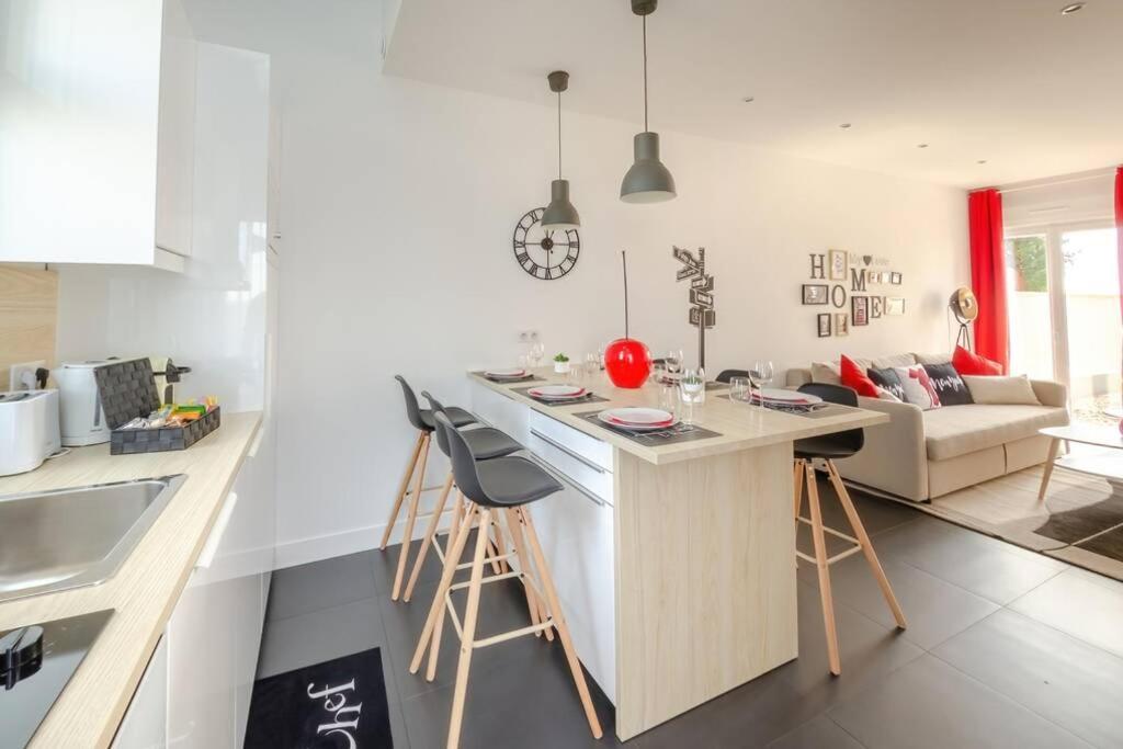 شقة New York House Villejust المظهر الخارجي الصورة